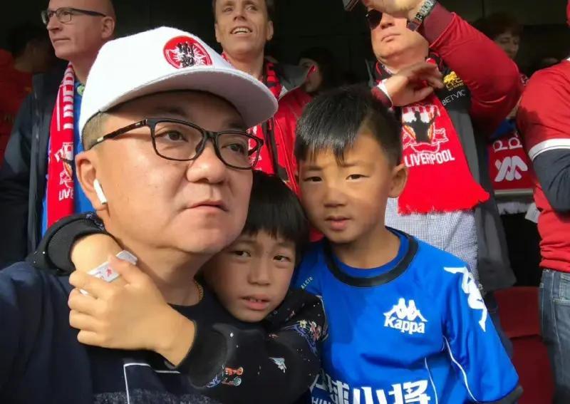 罗马诺：曼联2月就和安德雷桑托斯经纪人沟通，维韦尔了解他